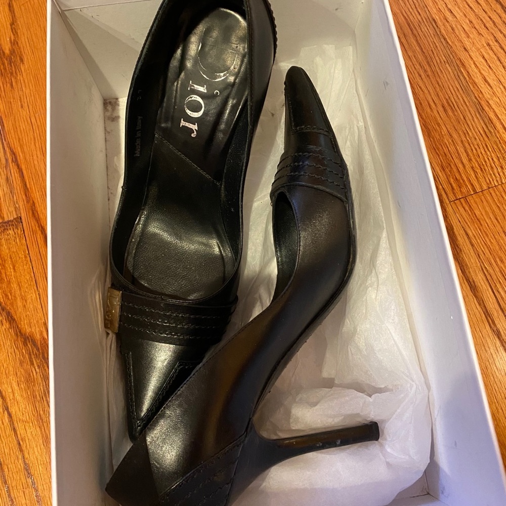 Dior black pumps